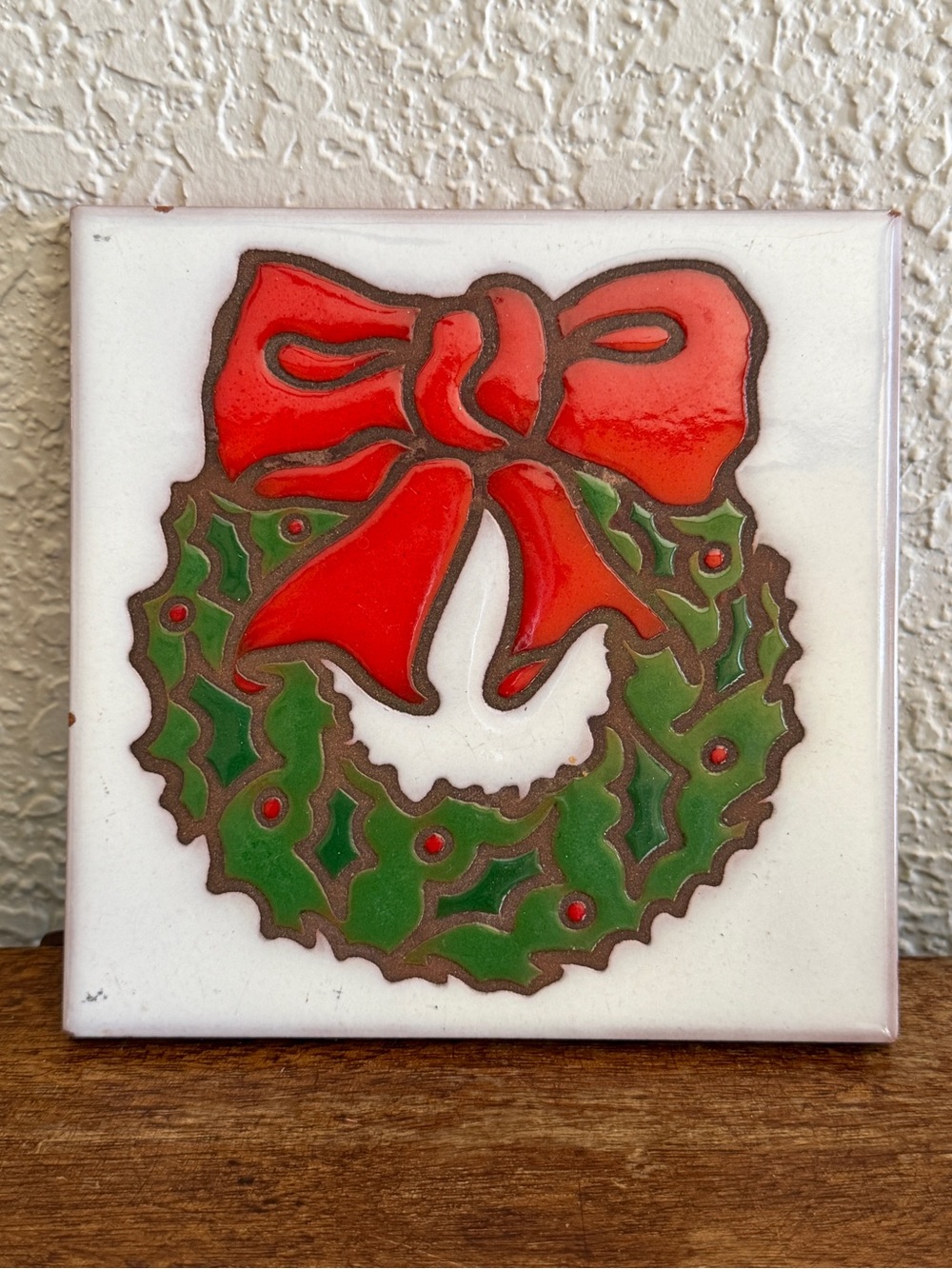 Arius Tile Art Christmas Wreath Green Holly Leaves Red Bow Italy 6” Trivet
